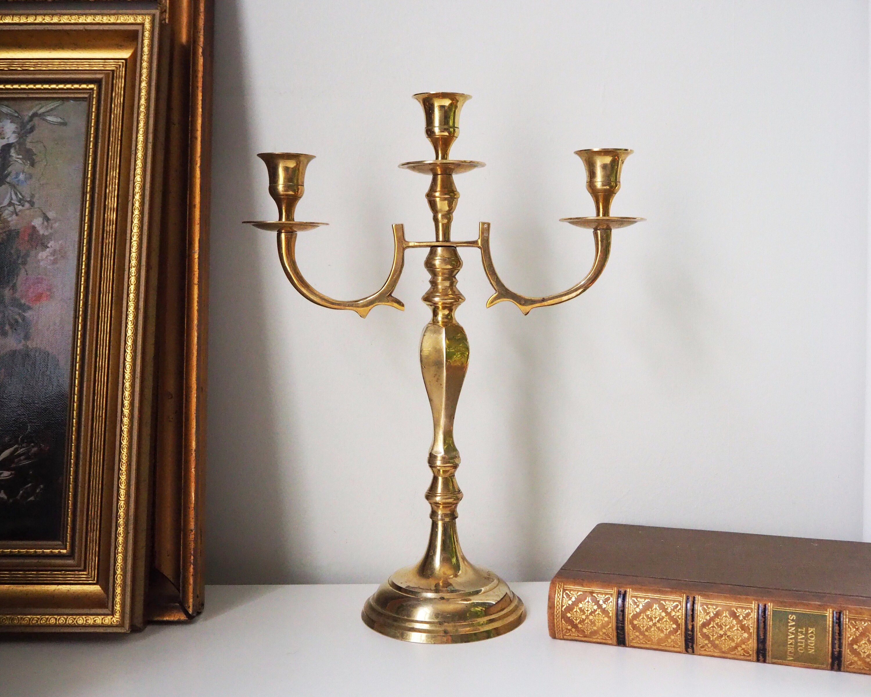 イギリス製ヴィンテージ鉄製キャンドルスタンド（3本用燭台）