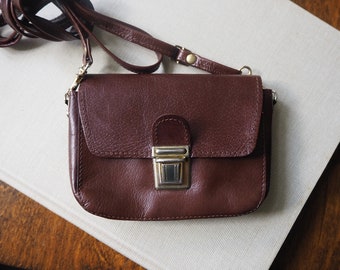 Vintage leather bag | Tiny vintage bag | Brown purse bag | Vintage leather crossbody bag | Vintage belt bag