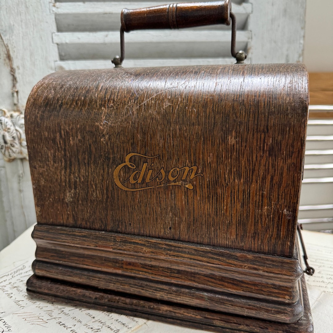 Antique Miniature Sewing Machine History and Evolution