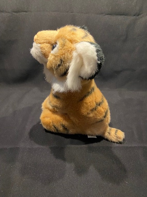 Details about   Busch Gardens Baby Doll Lion Cub Plush Stuffed Animals 10" Tall Soft Seaworld 