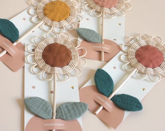 Small rattan daisy with leaf: Wall decoration for children's and baby's room