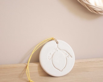 Lemon ceramic medallion - essential oil diffuser | Solelh Workshop