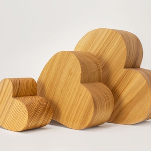 Wooden decoration hearts made of core ash in various sizes
