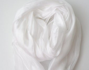 Weißer Seidenschal, Seidenschal handgefärbt, weißer Seidenschal, Herren-Damen-Seidenschal, eleganter weißer Schal