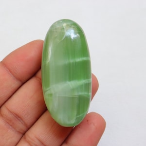 Rare! Shiny Green Kammererite Palmstone, Natural Kammererite Stone, Polished Kammererite Meditation Stone, Gift for Her, Third Eye Chakra