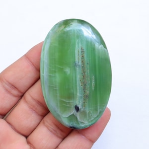 Rare! Shiny Green Kammererite Palmstone, Natural Kammererite Stone, Polished Kammererite Meditation Stone, Gift for Her, Third Eye Chakra