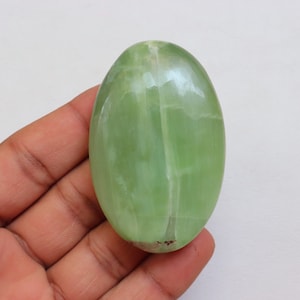 Rare! Shiny Green Kammererite Palmstone, Natural Kammererite Stone, Polished Kammererite Meditation Stone, Gift for Her, Third Eye Chakra