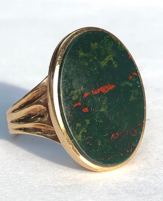 Vintage 1976 9ct gold bloodstone signet ring UK si