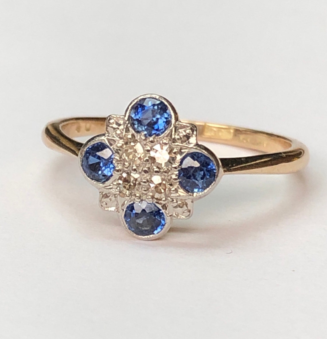 Vintage Art Deco sapphire diamond 18ct platinum gold ring