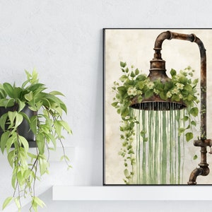 Op de afbeelding: Een aquarel schilderij van een roestige douchekop met groene wijnstokken en witte bloemen die eromheen groeien. De douchekop druppelt water en de achtergrond is licht beige.