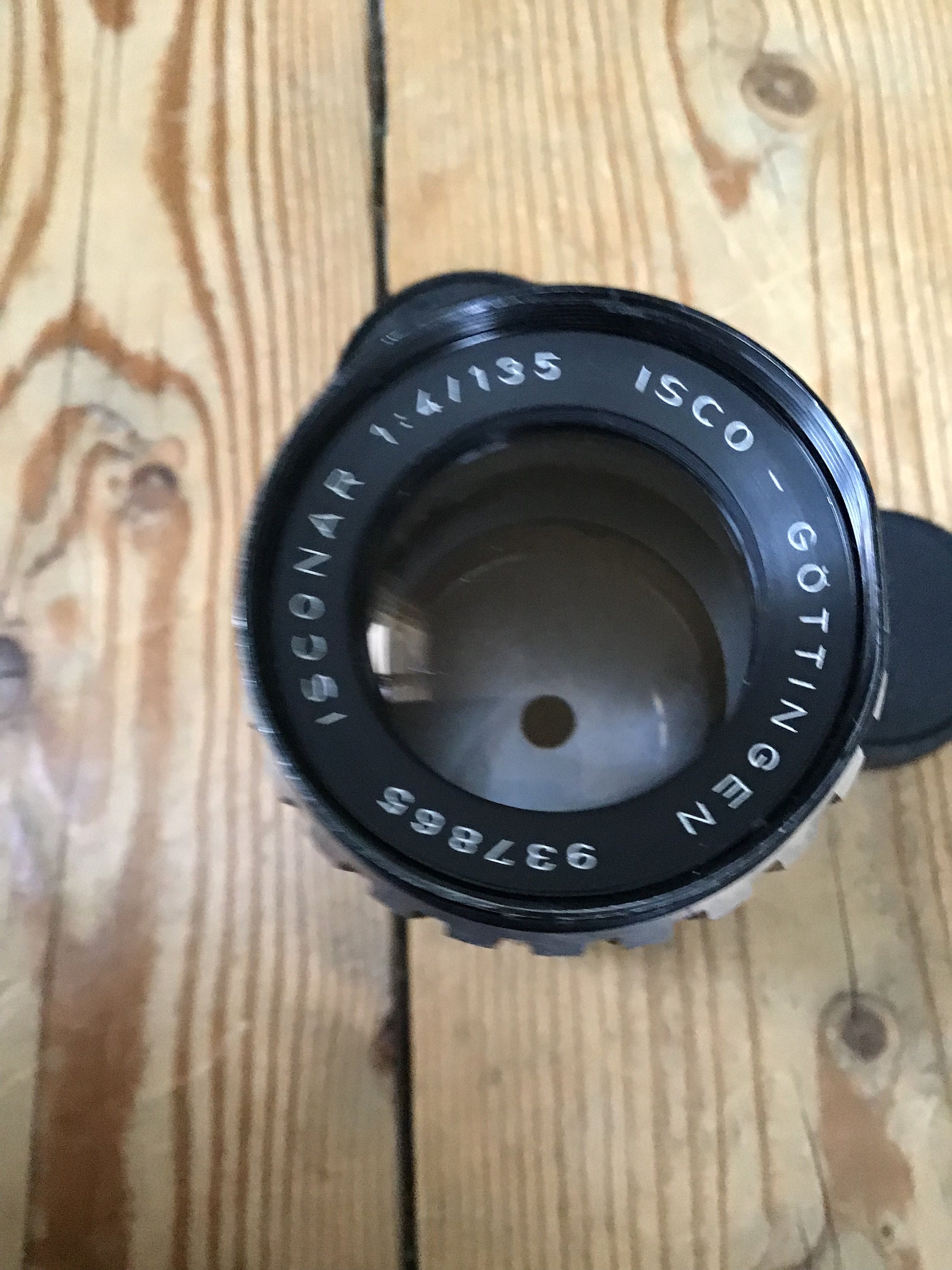 Isco Göttingen Isconar 135mm F4.0 con rosca M42 12 cuchillas