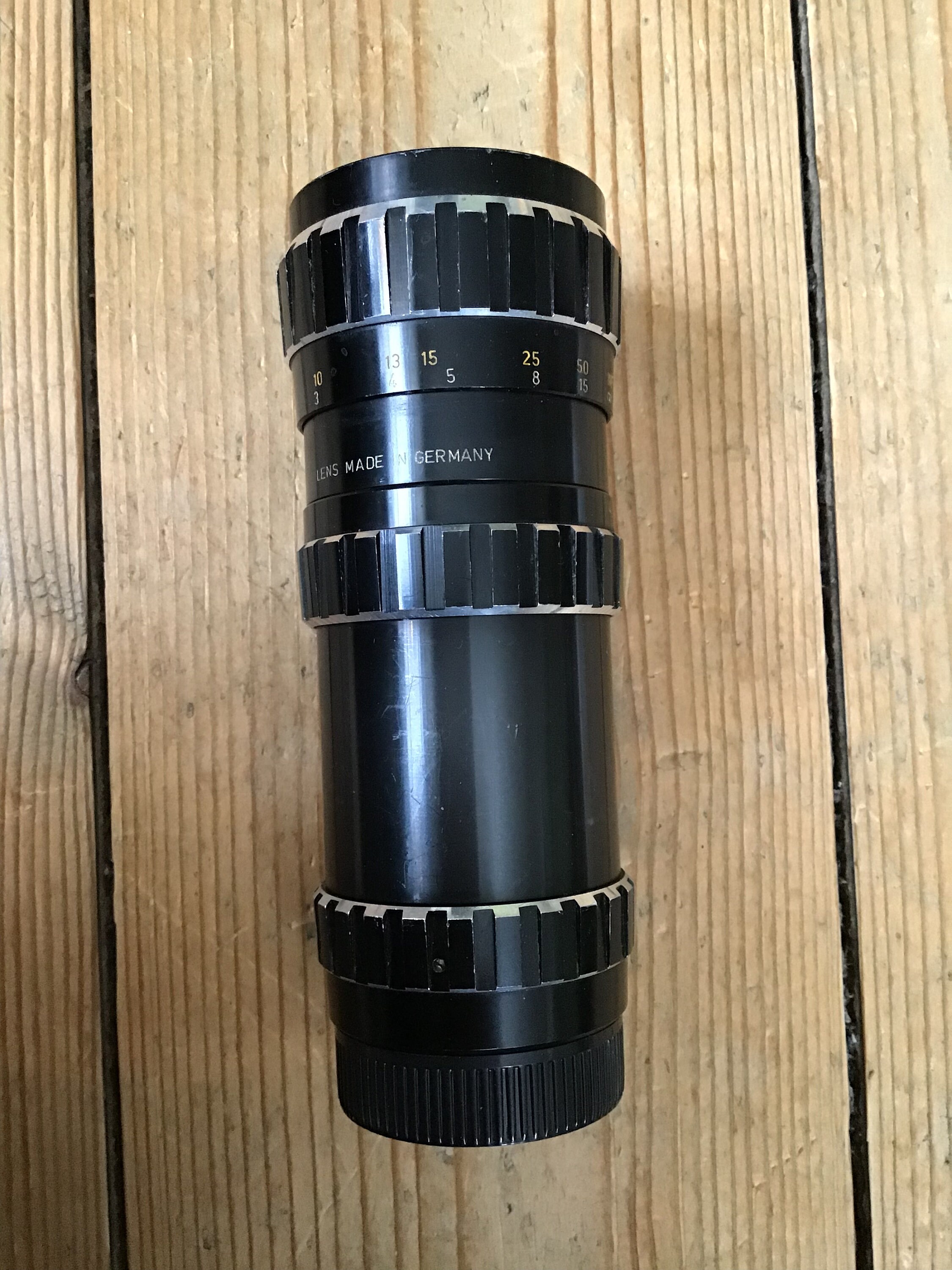 Isco Göttingen Isconar 135mm F4.0 con rosca M42 12 cuchillas