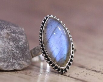 Marquise Boho Ring , Labradorite Silver Ring , Women Wedding Ring , Fashionable Natural Ring , 925 Sterling  Silver Ring ,  Anniversary Ring