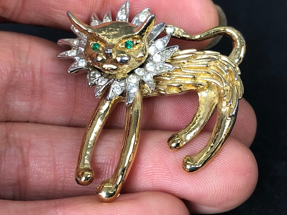 Sterling Silver 925 Vintage Cat kitty animal pet with Green Eyes patina Art Deco Jewelry Pin Brooch *171