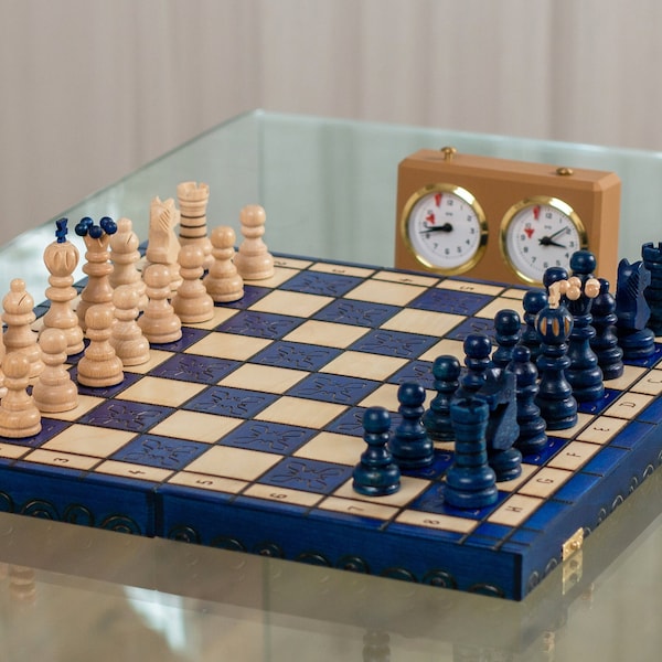 BLEU xl grand jeu d'échecs en bois Perle 42cm / 16in Pièces d'échecs sculptées à la main échiquier avec ornements cadeau pour anniversaire | MAÎTRE D'ÉCHECS