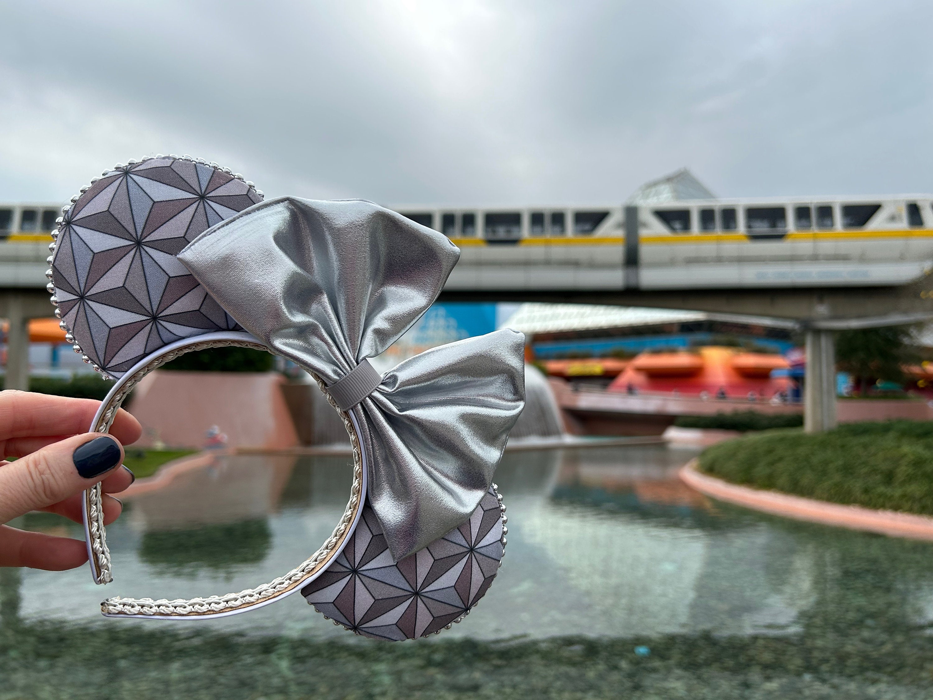 Disney Parks 2026 Epcot Norway Mickey Minnie Spaceship Earth Charm Ear Headband ps478.jpg main image 2