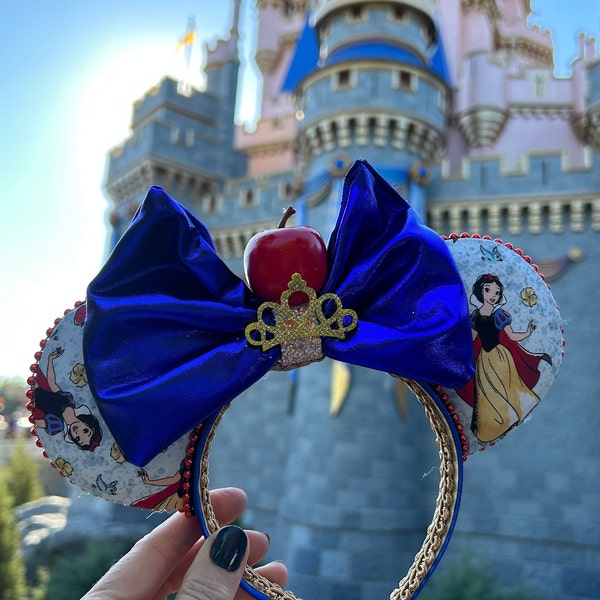 Snow White Minnie Mouse Ears, Poisonous Apple Mickey Mouse Ears, Luxury Snow White Mickey Headband, Evil Queen Minnie Ear for adults and kid