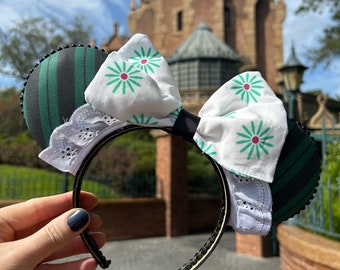 Haunted Mansion disney ears for adults, Haunted Mansion Wallpaper Halloween ears, Disney Haunted House headband, chamber maid minnie ears