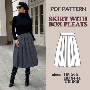 Op de afbeelding: Een PDF-patroon voor een rok met stolpplooien. De afbeelding toont een donkergrijze geplooide rok, een zwarte coltrui en een zwarte baret. Tekst bevat PDF PATTERN, SKIRT WITH BOX PLEATS, en maten US 2-12, EU 34-44, UK 6-16.