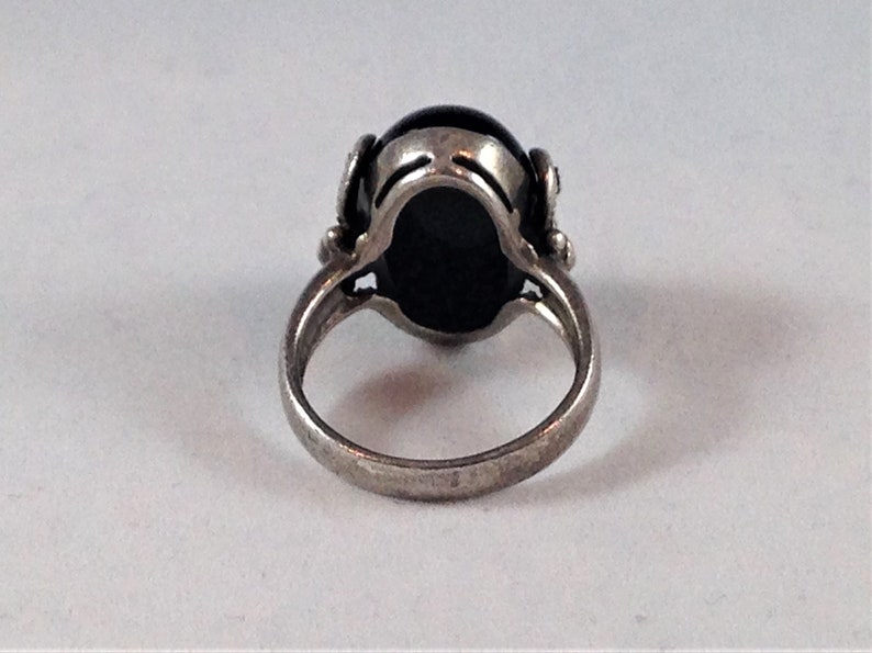 Big Shiny Onyx Cabochon and Marcasite Big Beautiful Sterling Silver Vintage Ring with Curled and Textured Prongs Ring Size 7