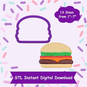 Puede incluir: Cortador de galletas de plástico morado en forma de hamburguesa. Debajo del cortador se muestra una galleta de azúcar decorada en forma de hamburguesa. El texto "13 tamaños de 1"-7" está en una forma de nube blanca. El texto "STL Descarga digital instantánea" está en una pancarta morada.
