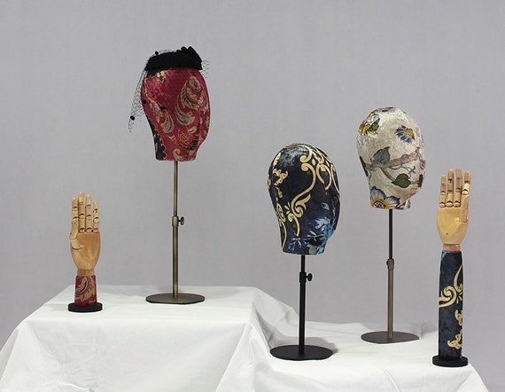 Luxury Velvet Floral Print Mannequin Head Form Hat Jewellery  display picture 2