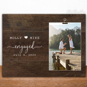 ENGAGEMENT GIFTS for Couple, Personalized Wedding photo frame, 4x6 picture