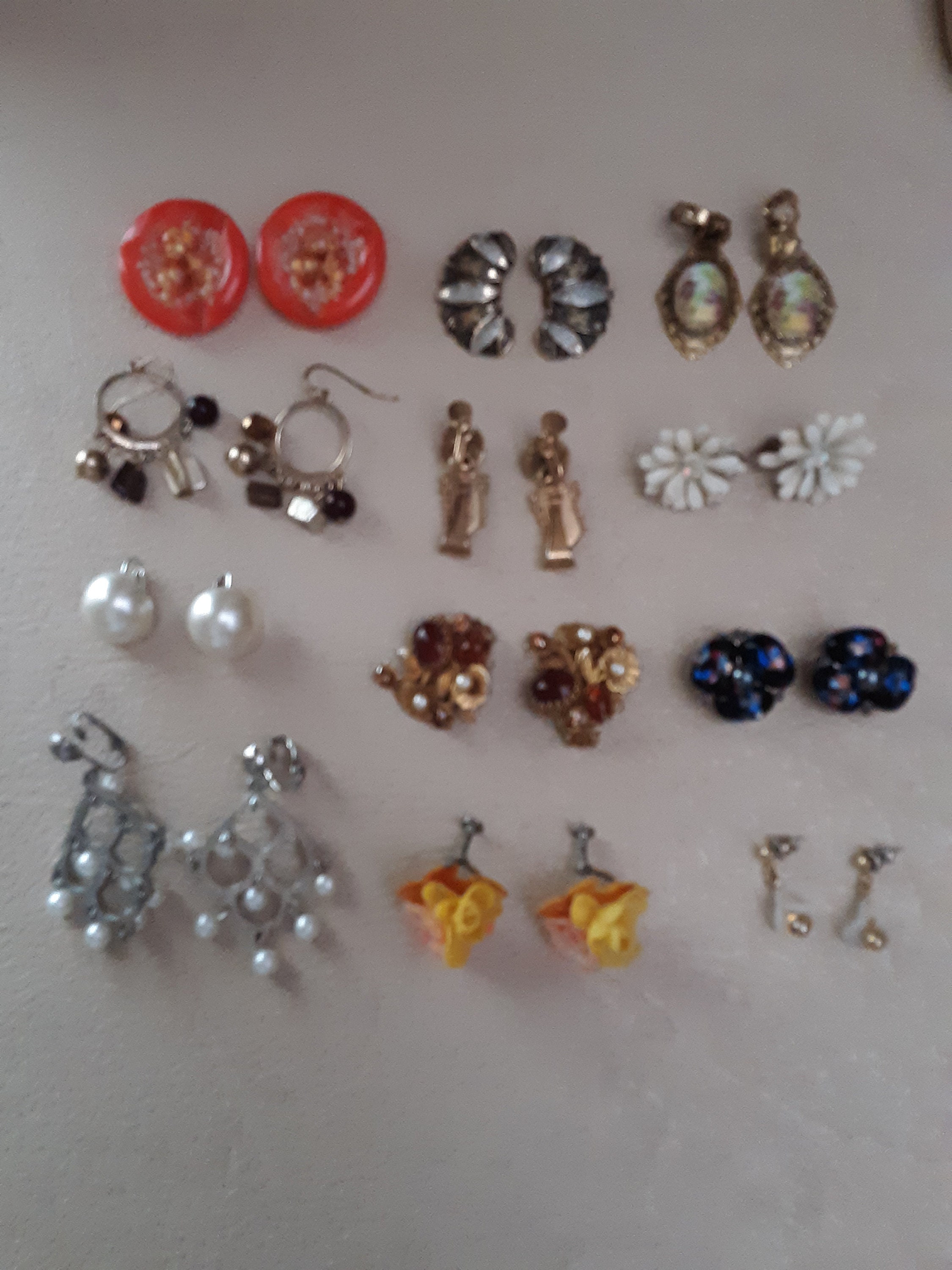 12 Pairs Vintage Costume Jewelry Earrings Etsy