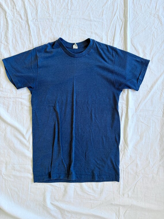 Vintage Late 80s Lee Blank Blue T-Shirt | Single Stitch Made in USA 50/50 Blend | Retro Soft Thin Minimalist Tee | Medium 38-40
