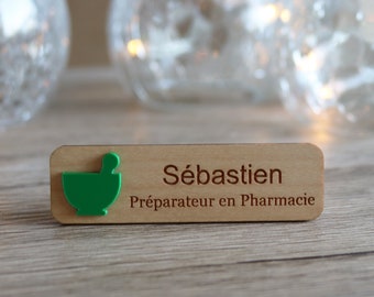 Personalized badge with metal tab - Pharmacy technician badge - Pharmacy technician badge - Magnetic wooden badge attachment - Metal tab