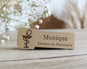 Badge docteur en pharmacie - badge Pharmacien - badge pharmacien bois - badge - docteur en pharmacie - badge personnalisé - badge caducée