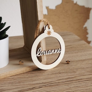 Personalized wooden Christmas ball - Various colors