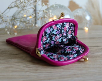 Glasses case in soft mauve leather with floral fabric interior and gold click-clack clasp - mauve-pink glasses case - vintage leather case