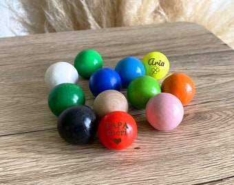 Customizable pig with first name, font and pictogram - Personalized wooden goal pig - Engraved goal for pétanque game