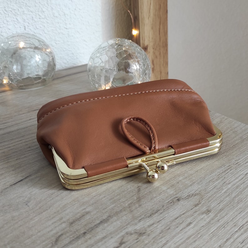 Large vintage coin purse with golden clic-clac clasp Old genuine leather purse Large leather purse for coins and notes image 10