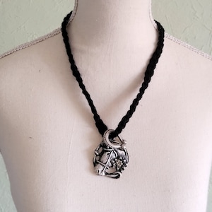 Necklace horseshoe and horse pendant accessory jewelry