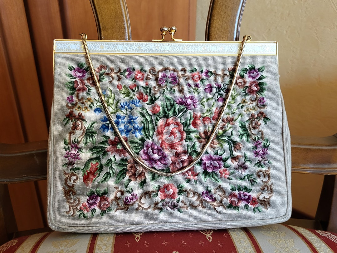 Vintage Ladies Petit Point Bag Handbag Purse Black Gold