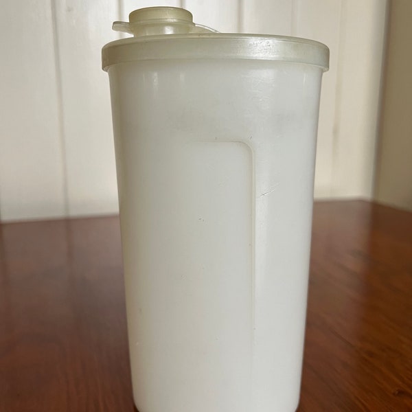 Cantina Blue Milk Cup Tupperware Sweet Saver 640-5 Star Wars Found Prop