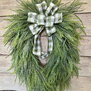 Bead Grass Wreath in green grey