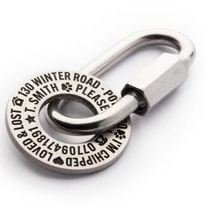 Heavy-duty, diep gegraveerd roestvrijstalen honden-/huisdier-ID-tag met bevestigbare D-Link