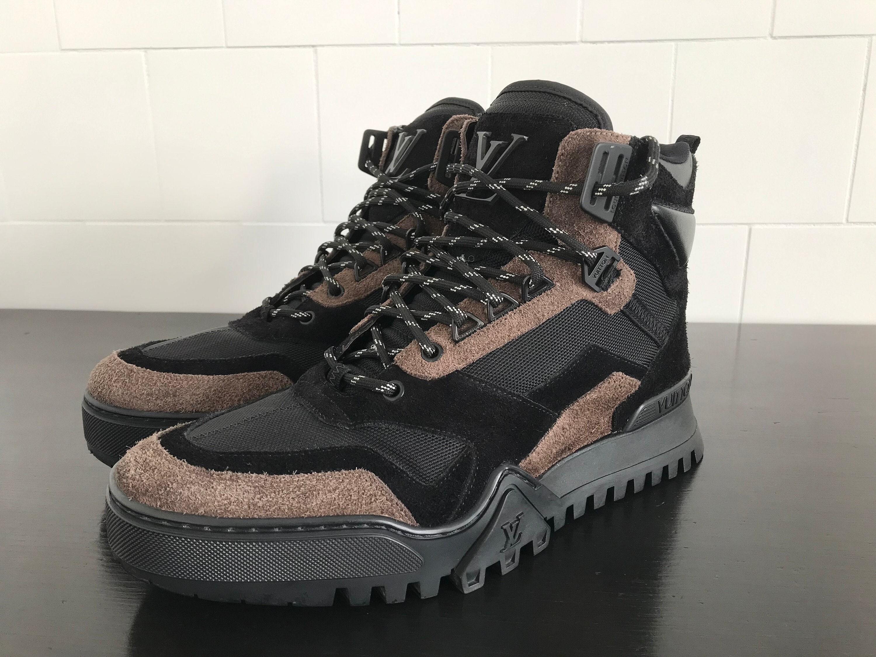 Louis Vuitton Paris - Damier Ankle Hiking Boot Men's 9.5 for Sale