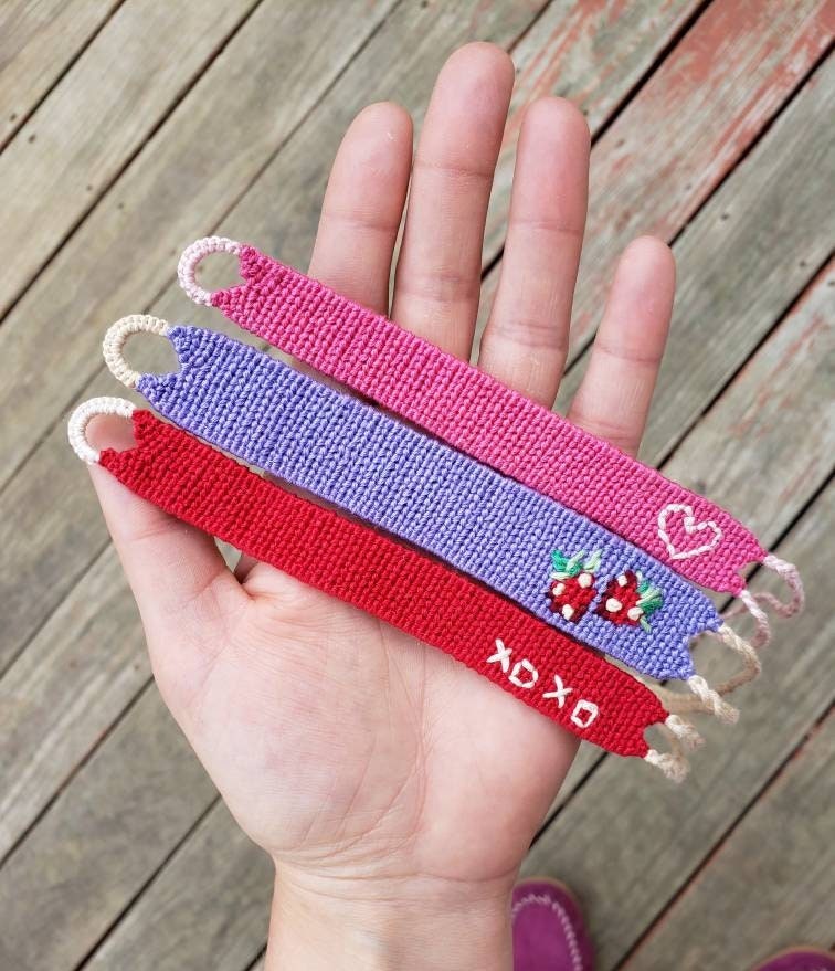 Valentine's Day Handmade Knotted Embroidered Friendship Bracelets