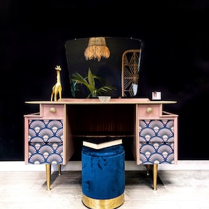 navy and gold dressing table Luxury Blue Vanity Dressing Table Set with 3 Light Modes Mirror 4 Drawers  and Stool 31 inch Fashionable Desk for Her : Amazon.ie: Home & Kitchen