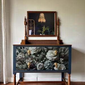 Edwardian Oak Dressing Table. Antique original (not a reproduction). Absolutely Stunning.