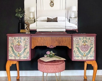 Elegante gerenoveerde vintage kaptafel in een zachte Aubergine Dusky Blush-kleur - op bestelling gemaakt. Ik heb soortgelijke op voorraad, neem contact met mij op