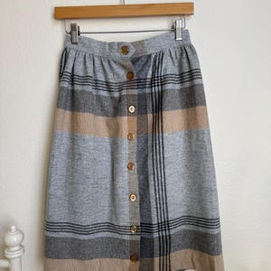 1980s/90s Vintage Cozy Cottage Core Plaid Midi Skirt