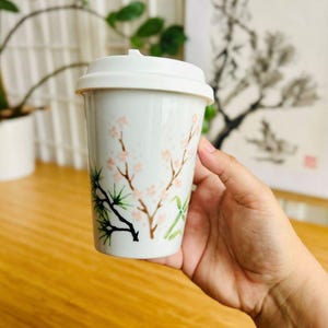 TO GO porseleinen beker handgeschilderde koffie thee reisbeker bamboe dennen pruimenboom Tsjechisch porselein Japanse tuin japan minnaar mok cadeau-idee 300 ml