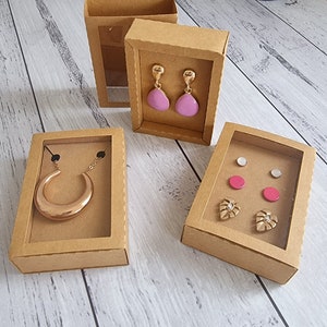 Caja de presentación de joyas SVG - 3 inserciones de estilo - Solo archivos digitales.