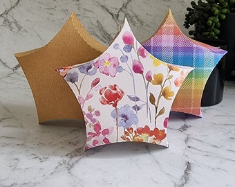 Scatola a cuscino a forma di stella gonfia CraftiSVG - File SVG e .Studio - bomboniere, avvento natalizio, decorazione, scatola per dolcetti