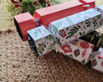 SVG Christmas Cracker DIY cut file - Digital Download for Cricut and Silhouette users